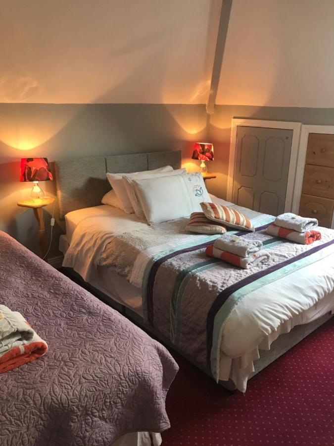 Aurora House Bed And Breakfast Атай Экстерьер фото